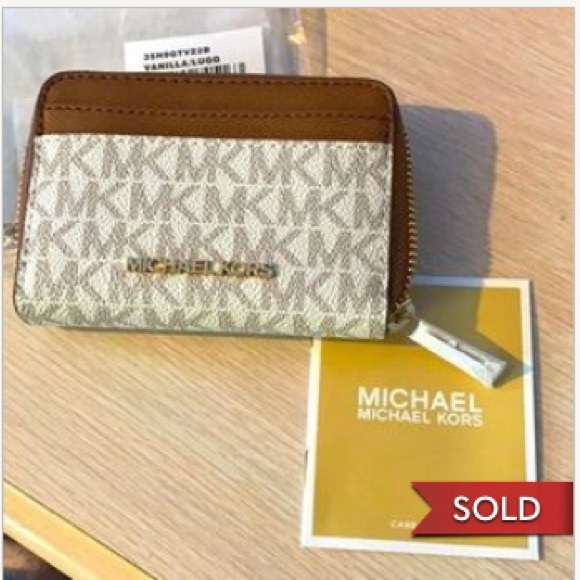 Michael Kors wallet - Picture 1 of 1
